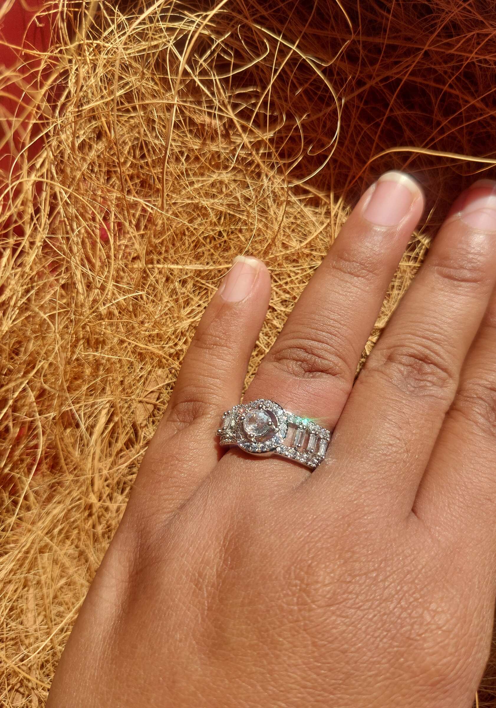 Daisy AD Ring