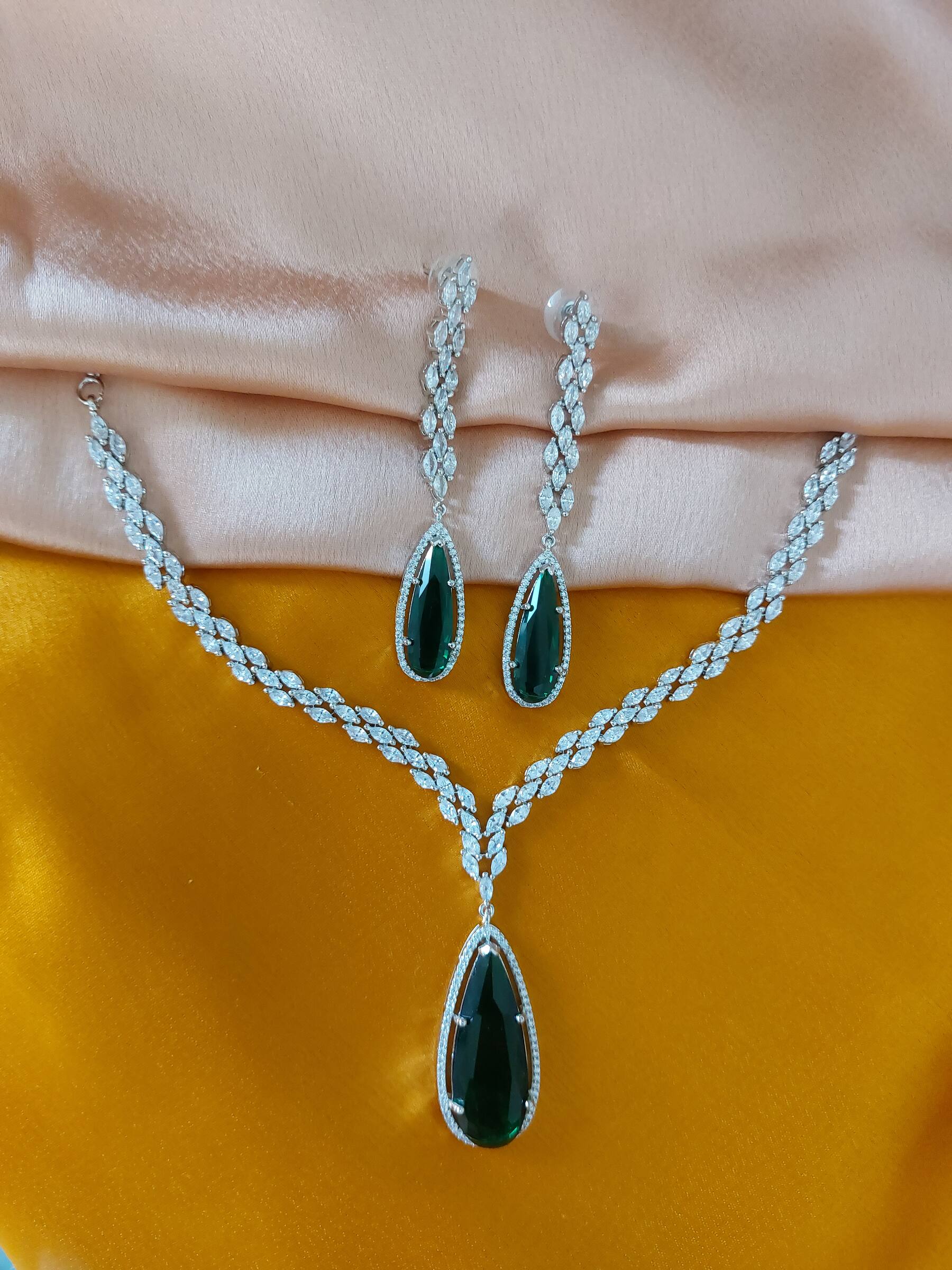 Grace Deepika Padukon Oscar Inspired Green Coloured American Diamond Necklace Set With Earrings