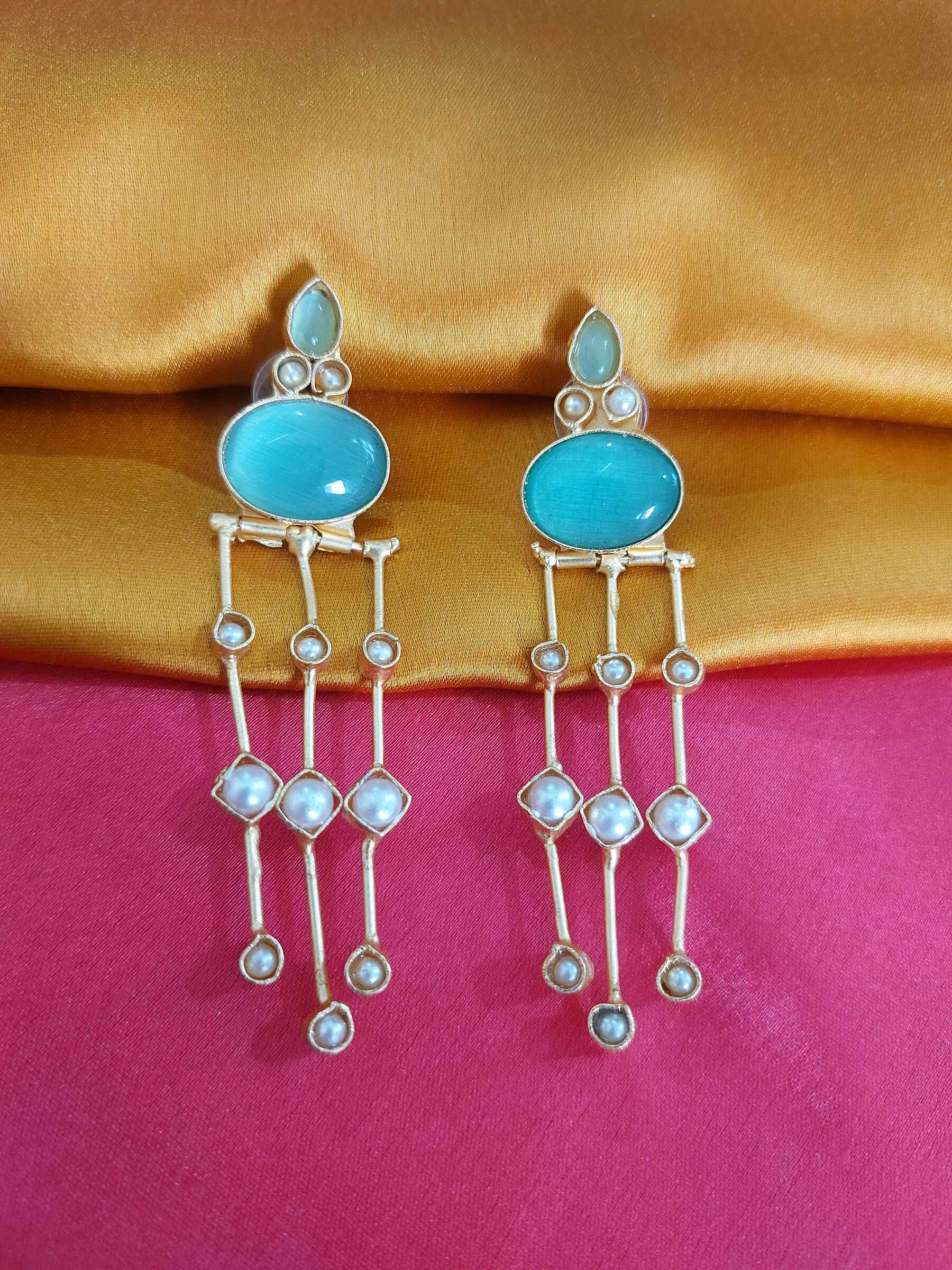 Hana Firoza Coloured Fusion Pearl Studded Earrings