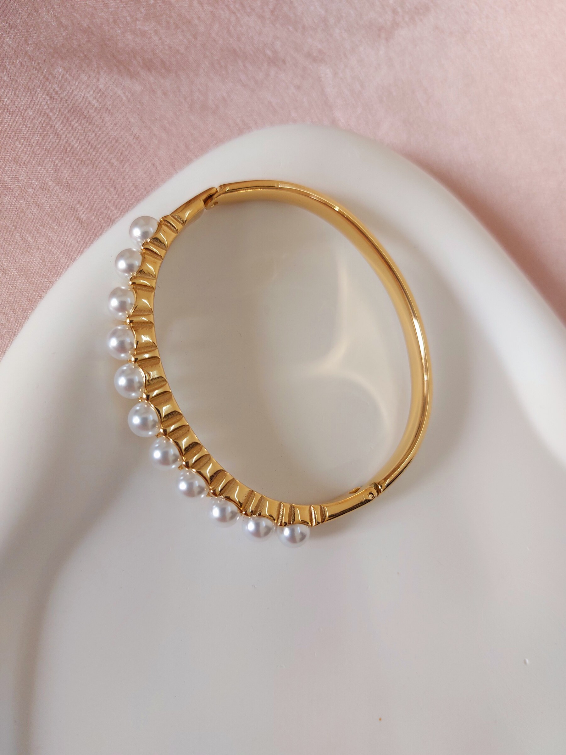 Hazel Gold Plated Anti Tarnish Korean Style Western Bracelet