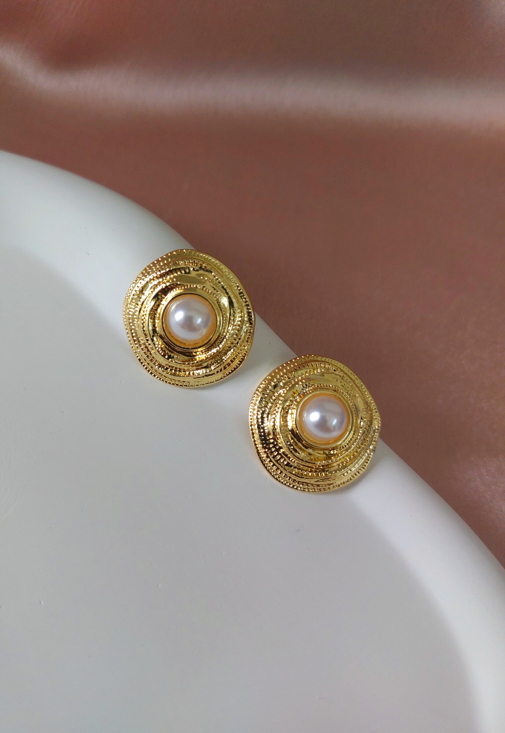 Kensa Round Shaped Gold Plated Anti Tarnish Korean Style Western Earrings