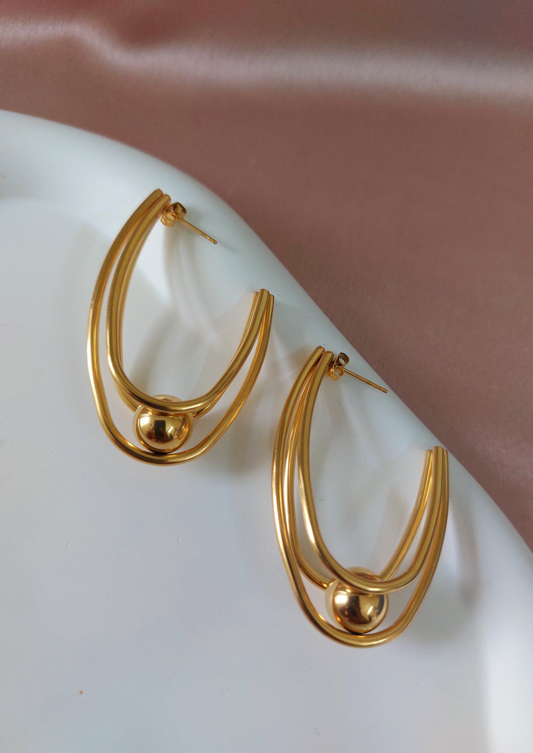 Kiara Hoop Gold Plated Anti Tarnish Korean Style Western Earrings