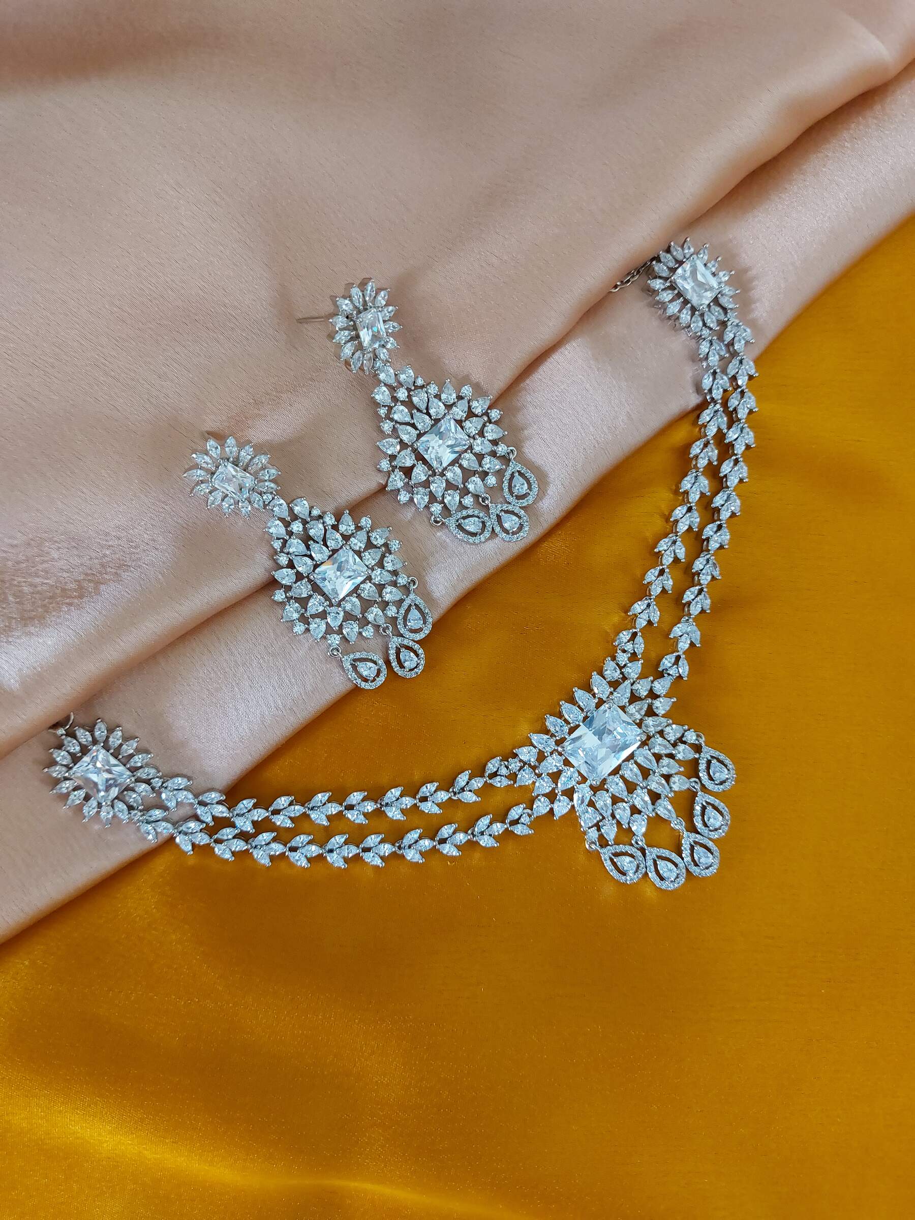 Lucy American Diamond Necklace Set With Earrings