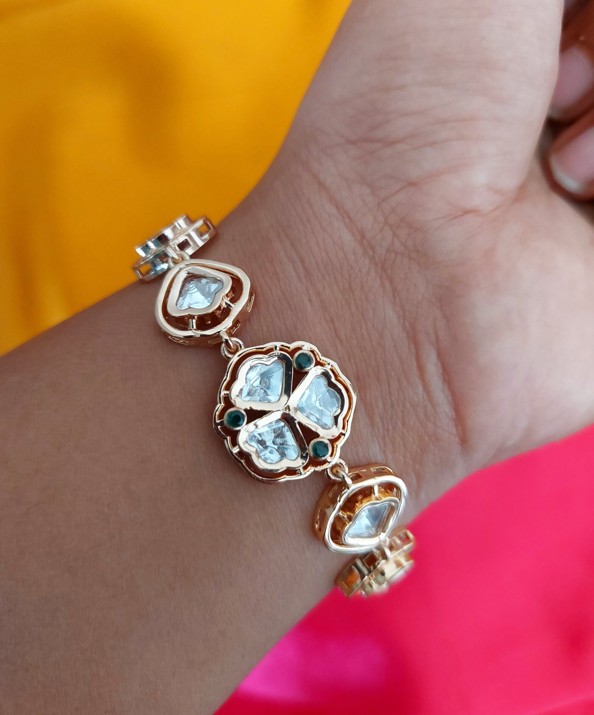 Suhani Gold Plated Kundan Fusion Wear Bracelet