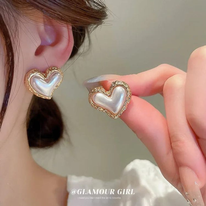 Velentina Heart Shaped Classy Western Korean Earrings