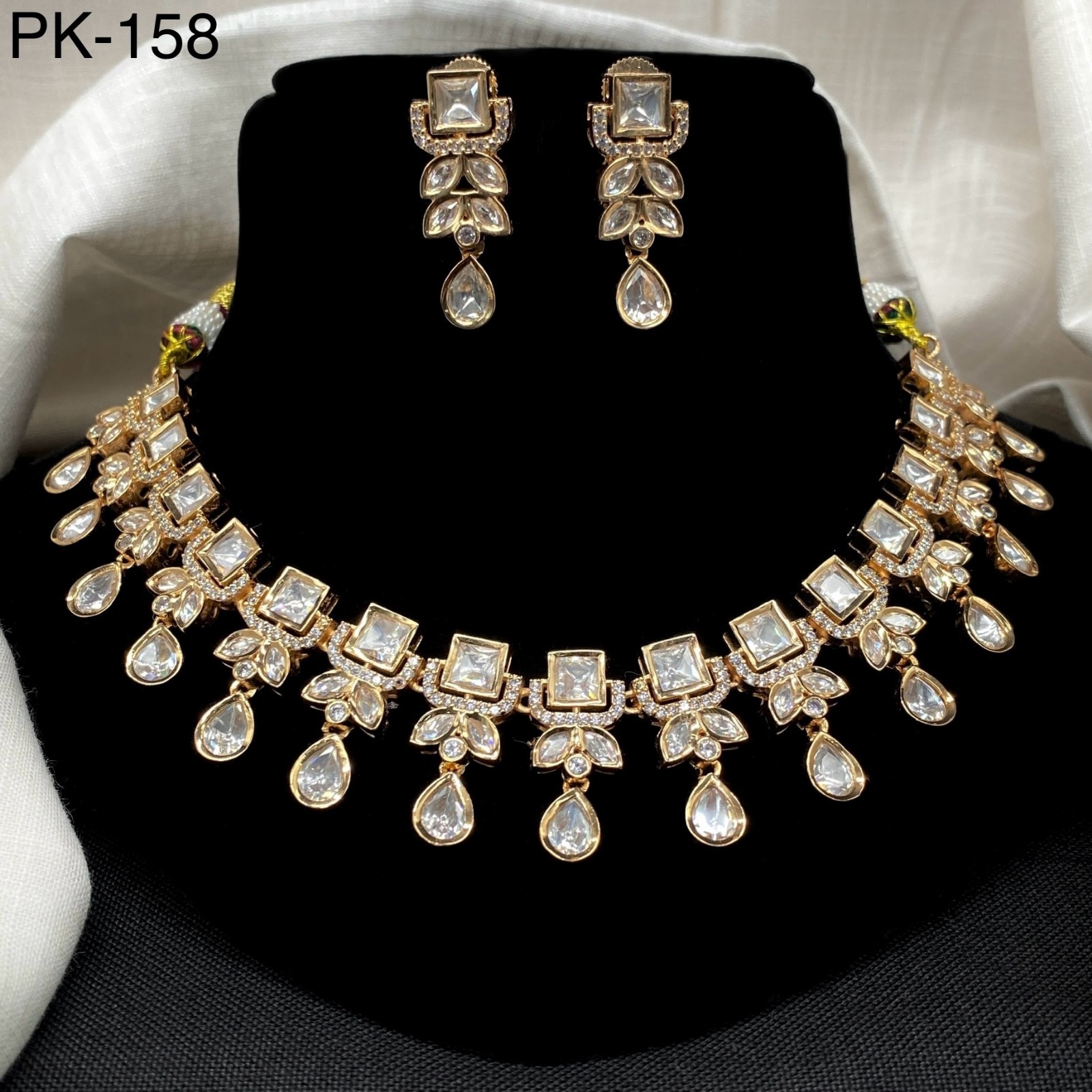 Aariva Premium Real Kundan Studded Necklace Set