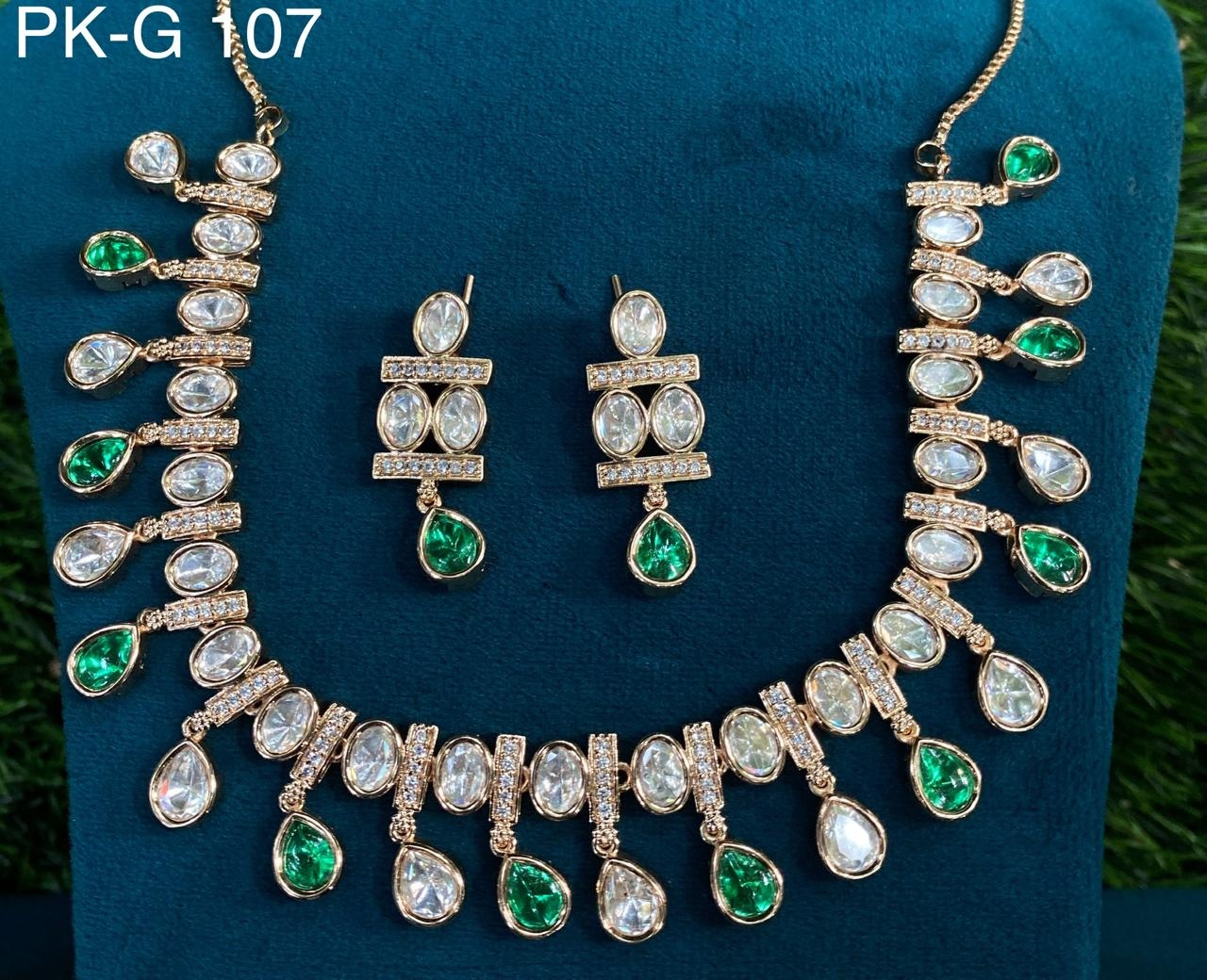 Aasmin Premium Real Kundan Studded Necklace Set