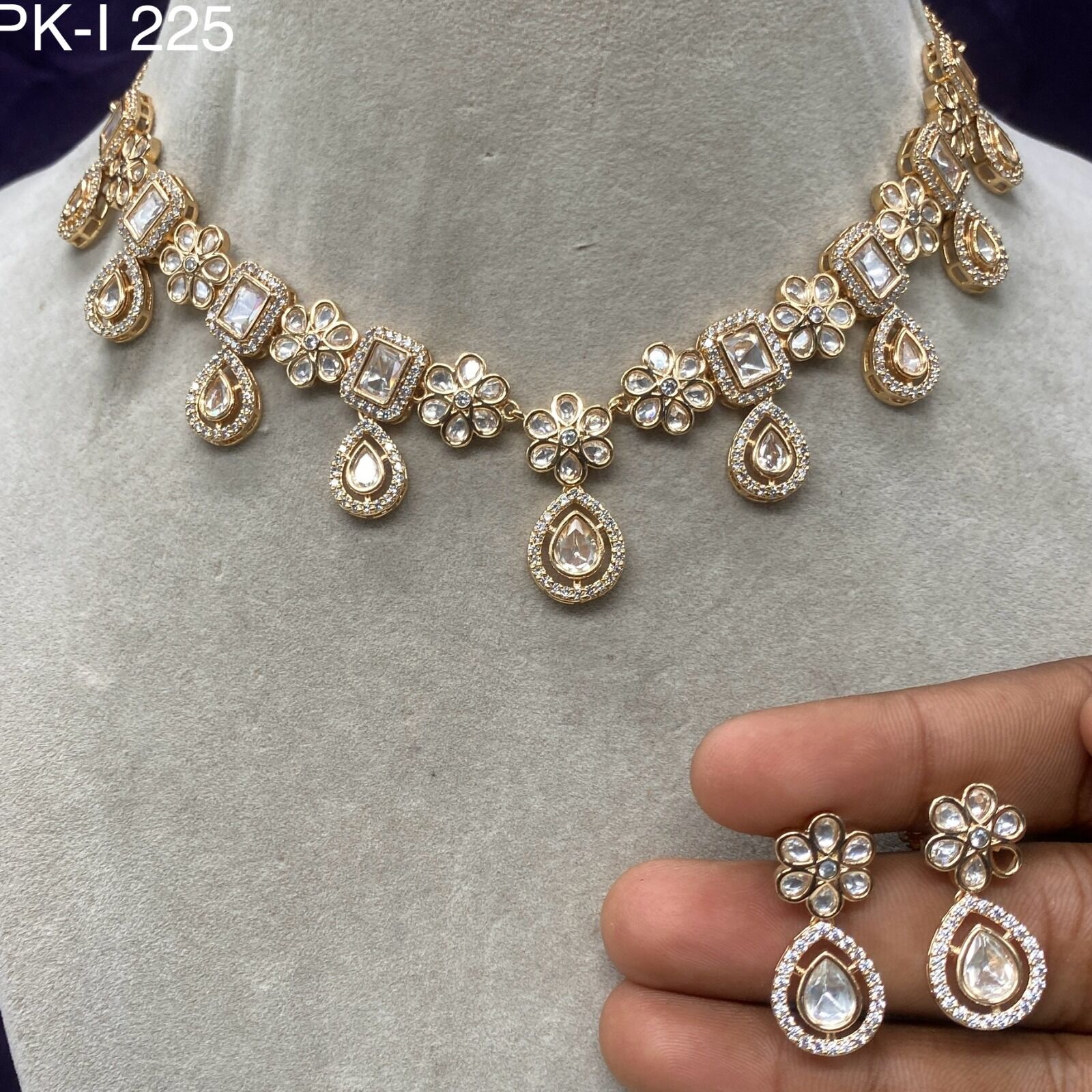 Tyani Premium Real Kundan Studded Necklace Set