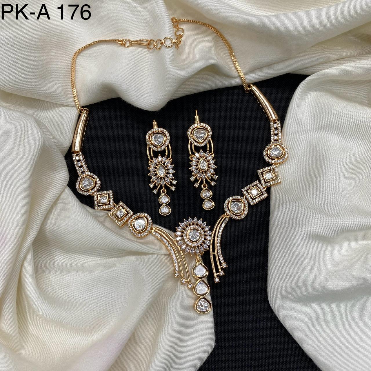 Sunhena Moissanite Gold Plated Kundan Necklace Set With Earrings