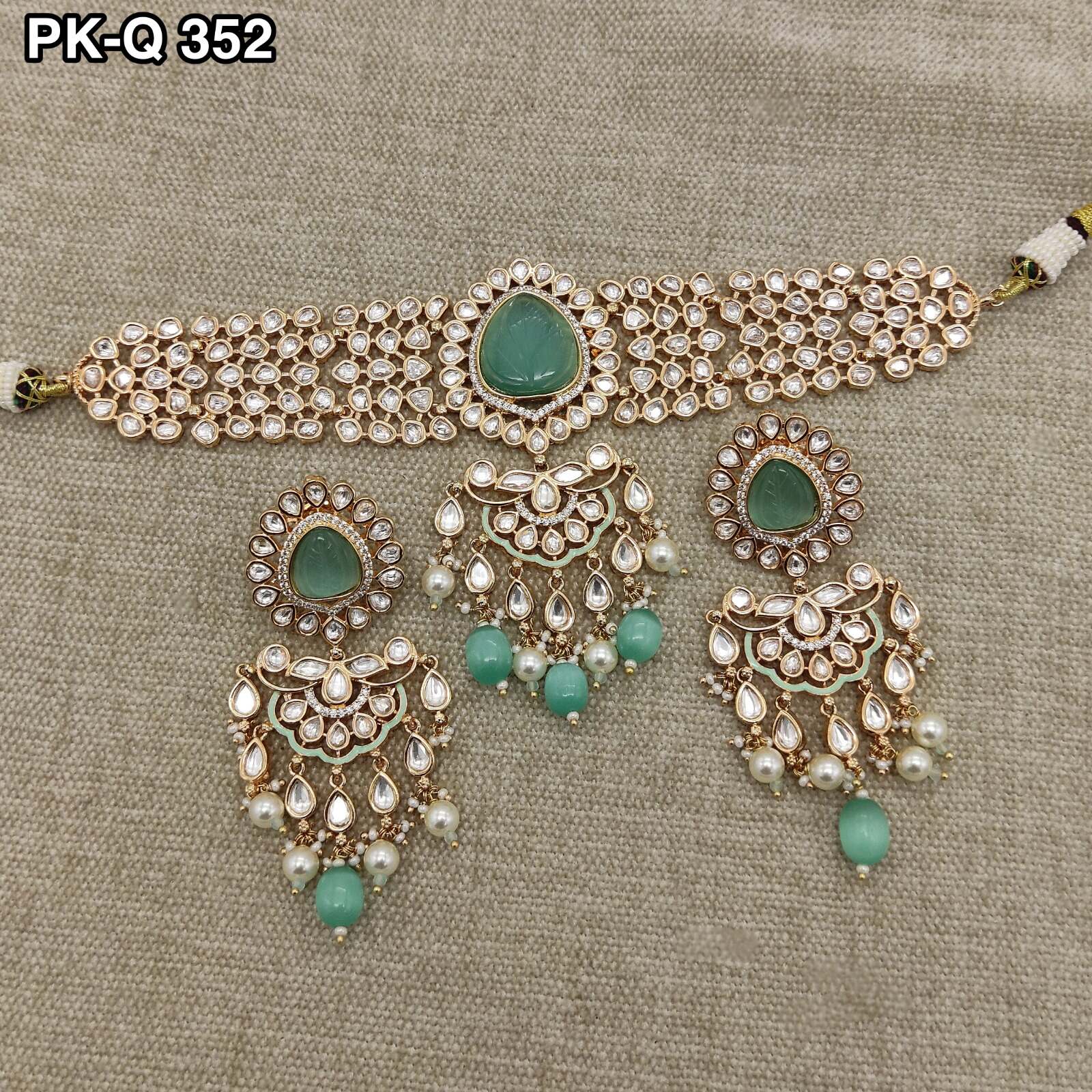 Vandana Premium Real Kundan Studded Necklace Set