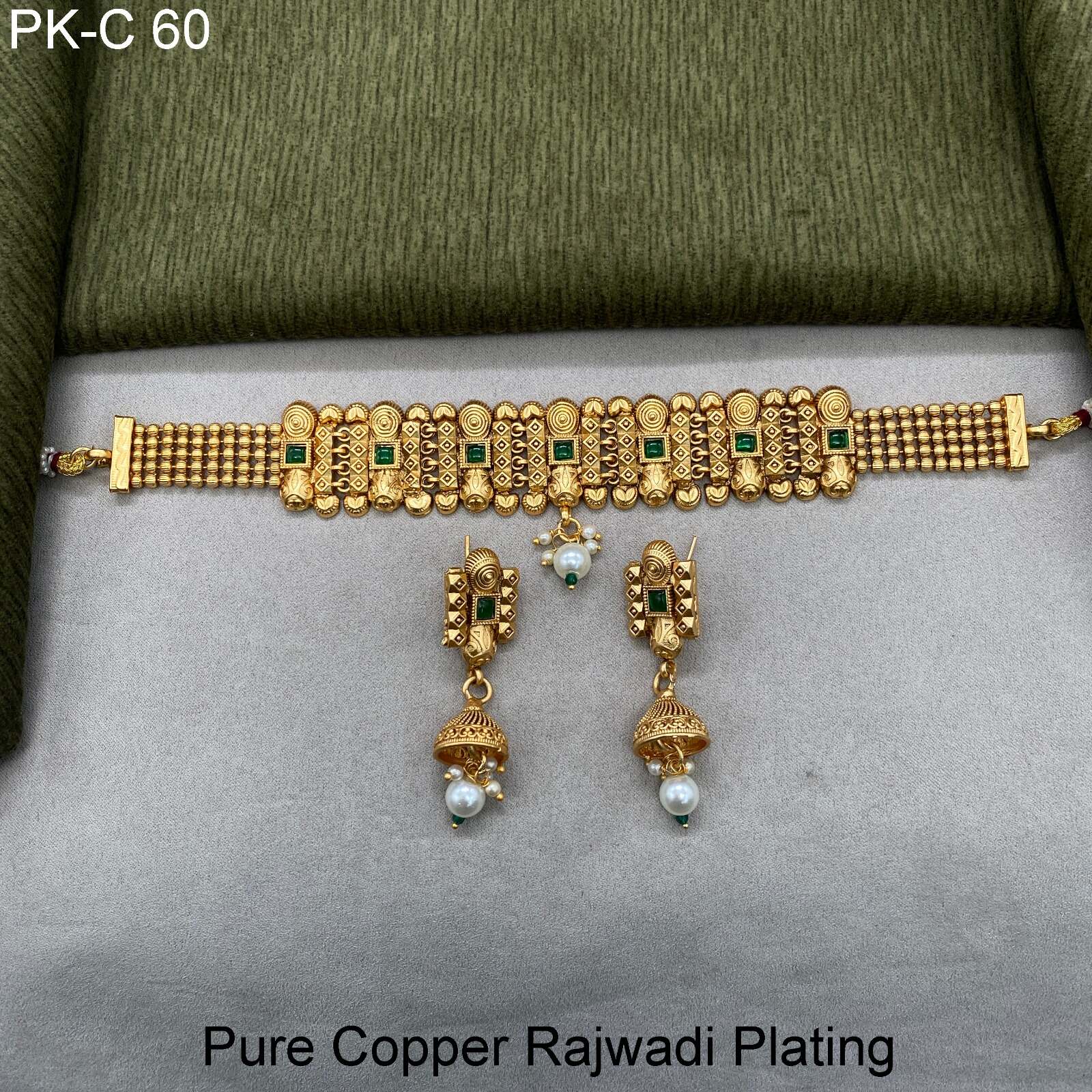 vidhi Premium Real Kundan Studded Necklace Set