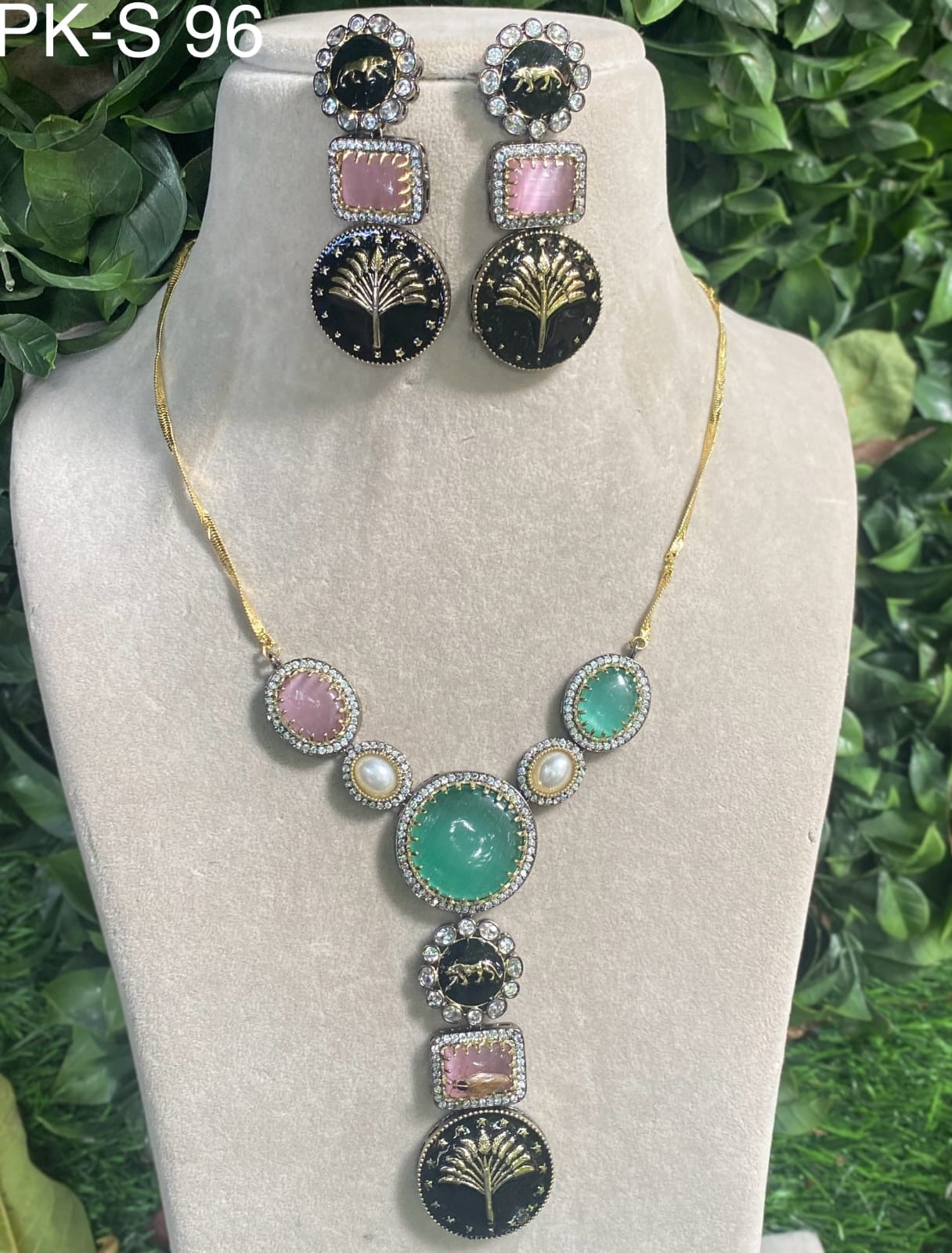 Nisha Premium Real Kundan Studded Necklace Set