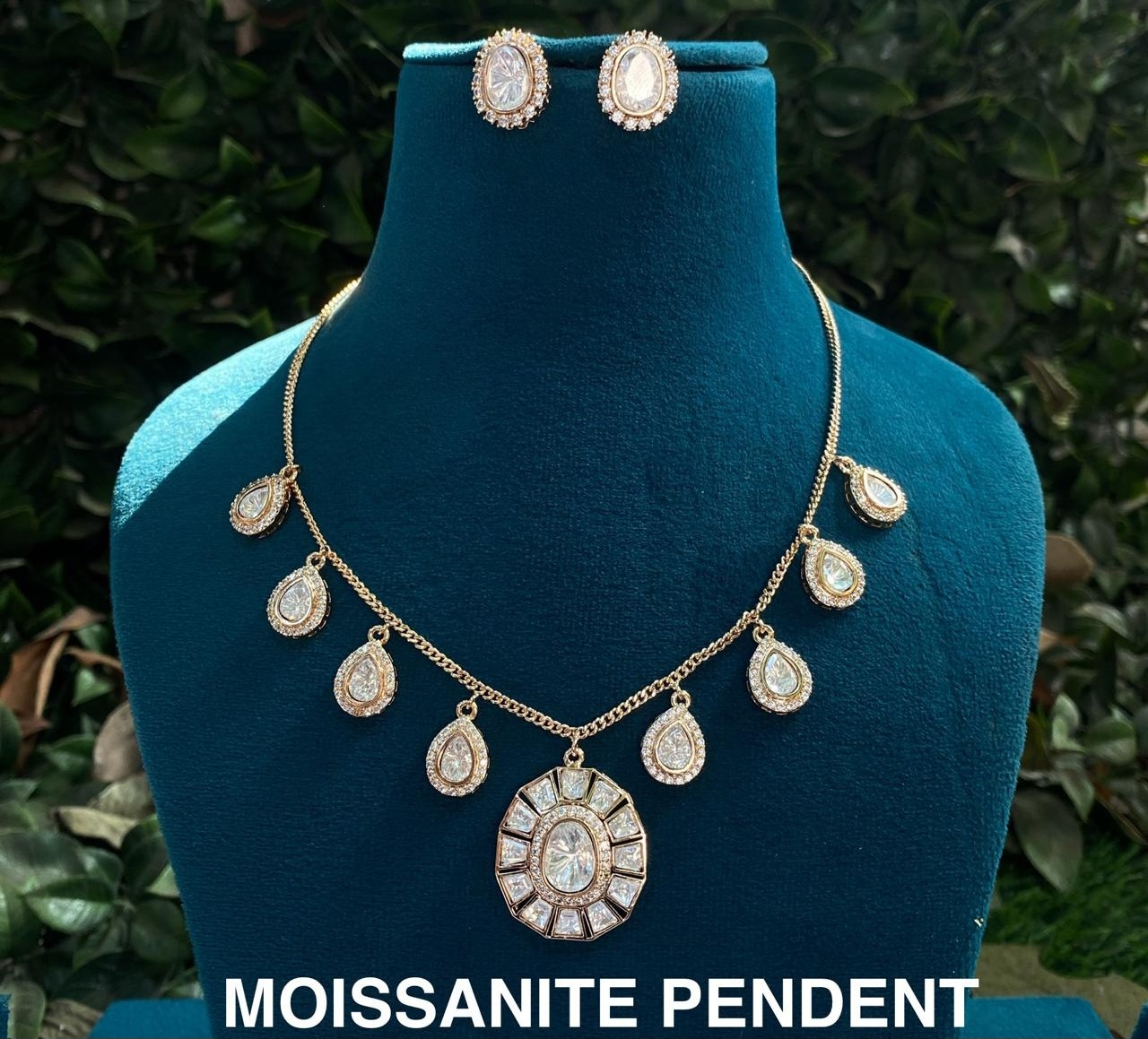 Shraddha Premium Real Kundan Studded Necklace Set